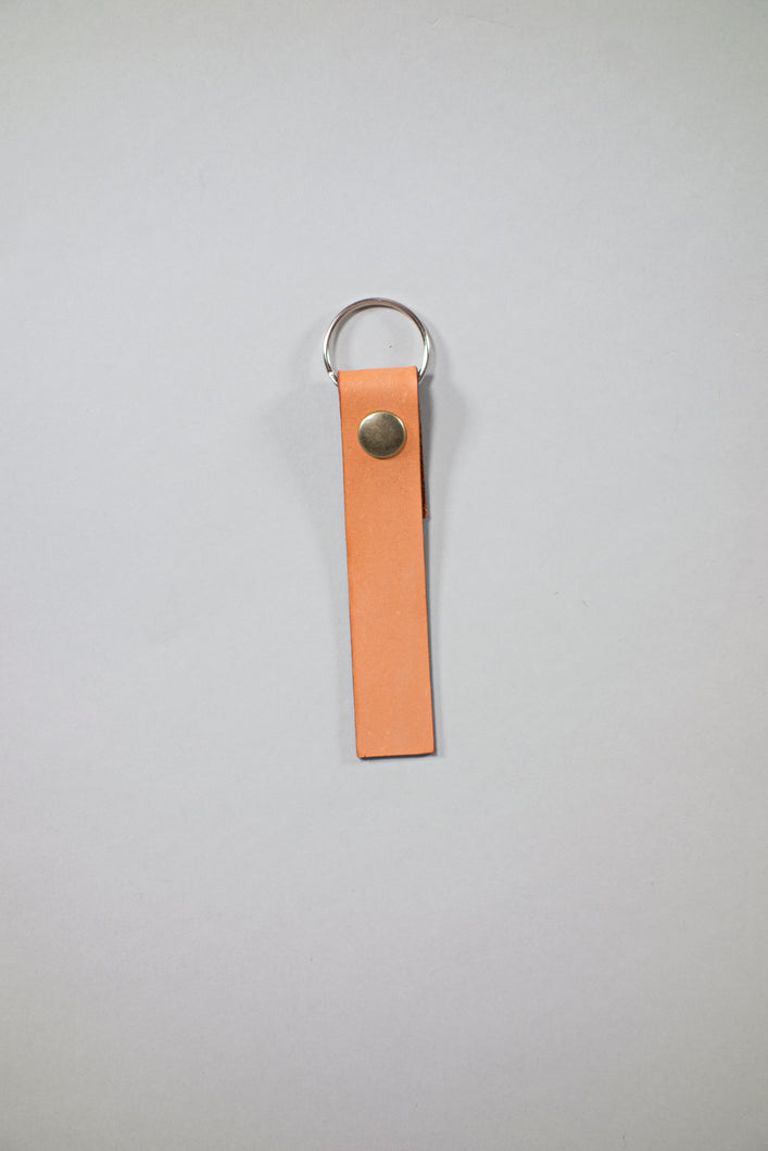 Schlüsselanhänger aus Leder mit Druckknopf